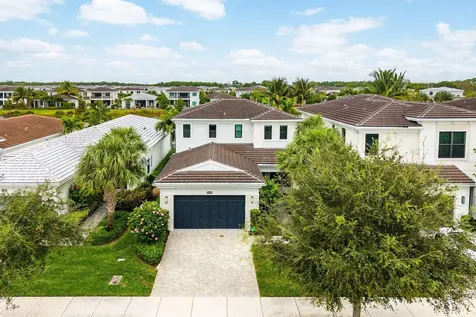 13689 Artisan Circle Palm Beach Gardens FL 33418