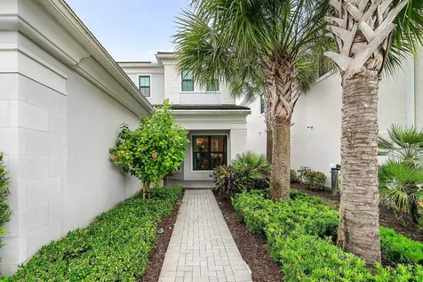 13689 Artisan Circle Palm Beach Gardens FL 33418