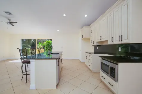 1234 Sw Asturia Avenue Port Saint Lucie FL 34953