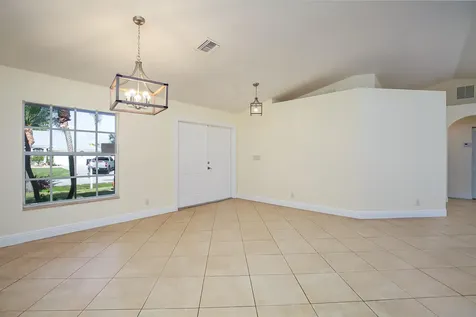 1234 Sw Asturia Avenue Port Saint Lucie FL 34953