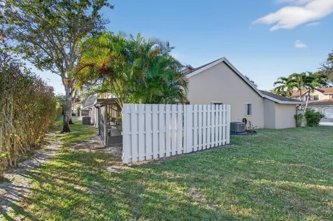 1406 Maplewood Drive Greenacres FL 33415