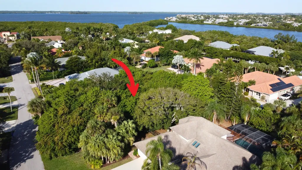 2160 Seminole Shores Lane Vero Beach FL 32963