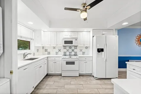 3031 Ne 51st Street Fort Lauderdale FL 33308