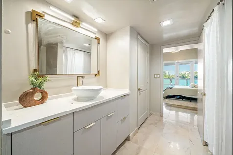 2100 S Ocean Lane Fort Lauderdale FL 33316