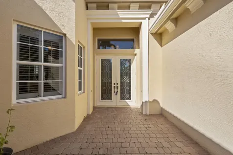 9360 Sw Nuova Way Port Saint Lucie FL 34986