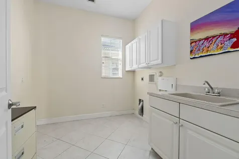 9360 Sw Nuova Way Port Saint Lucie FL 34986