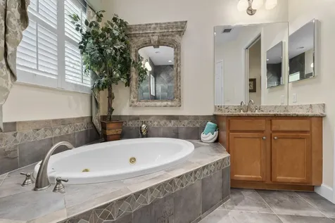 9360 Sw Nuova Way Port Saint Lucie FL 34986