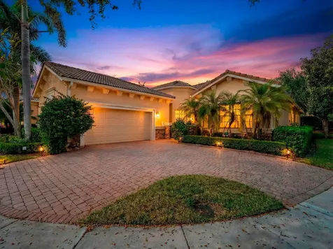 9360 Sw Nuova Way Port Saint Lucie FL 34986