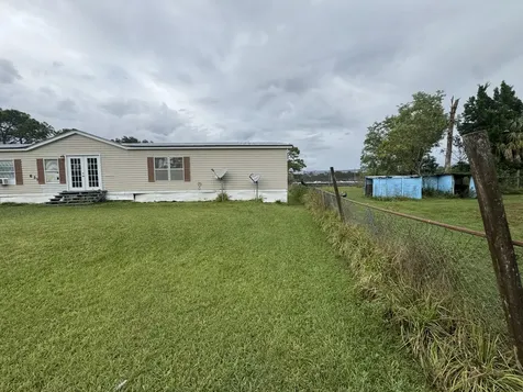 627 Camino Real Boulevard Clewiston FL 33440