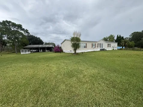627 Camino Real Boulevard Clewiston FL 33440
