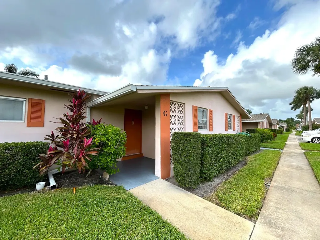 2723 Dudley Drive West Palm Beach FL 33415