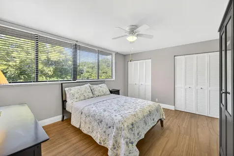 900 Ne Spanish River Boulevard Boca Raton FL 33431