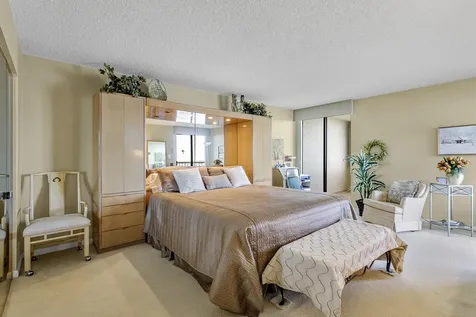 5070 N Ocean Drive Singer Island FL 33404