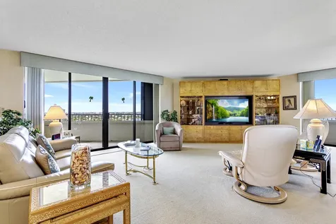 5070 N Ocean Drive Singer Island FL 33404