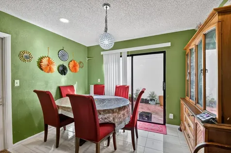 2 Cambridge Place Boynton Beach FL 33426
