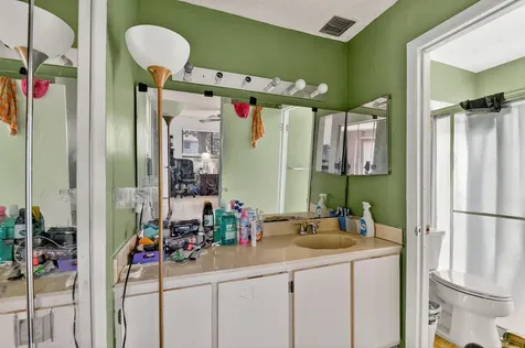 2 Cambridge Place Boynton Beach FL 33426