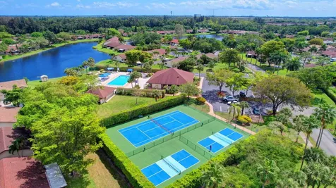 2 Cambridge Place Boynton Beach FL 33426