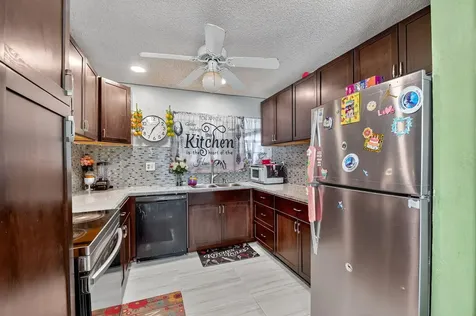 2 Cambridge Place Boynton Beach FL 33426