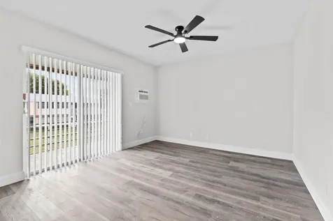 17 Andover A West Palm Beach FL 33417