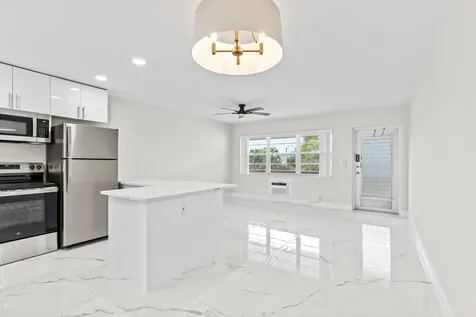 17 Andover A West Palm Beach FL 33417