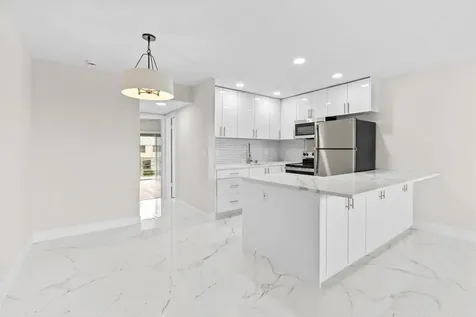 17 Andover A West Palm Beach FL 33417