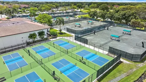 9 Old Fence Road Palm Beach Gardens FL 33418