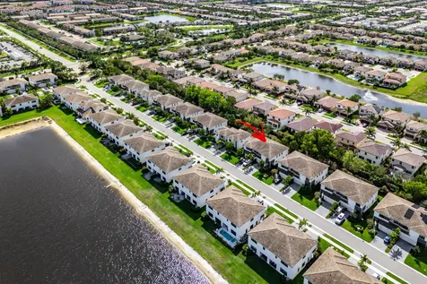 8710 Corvus Drive Lake Worth FL 33467