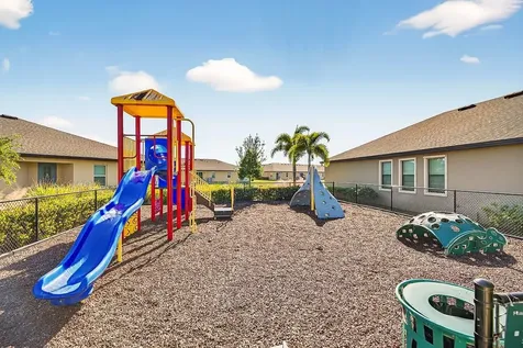 5307 Entertainment Way Fort Pierce FL 34947