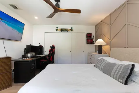 2477 Par Circle Delray Beach FL 33445