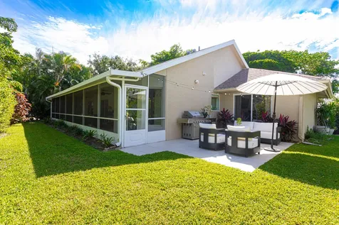 2477 Par Circle Delray Beach FL 33445