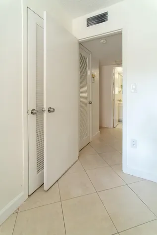 3091 E Sun Sunrise Lakes Drive Sunrise FL 33322