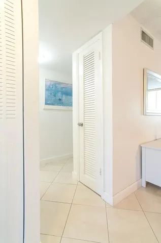 3091 E Sun Sunrise Lakes Drive Sunrise FL 33322