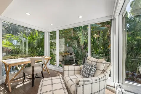 811 Palm Trail Delray Beach FL 33483