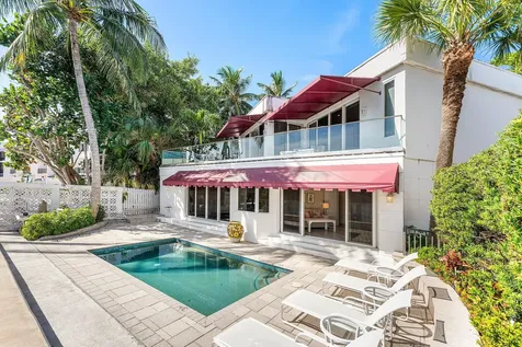 811 Palm Trail Delray Beach FL 33483