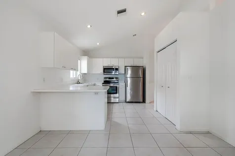 1975 Oak Berry Circle Wellington FL 33414
