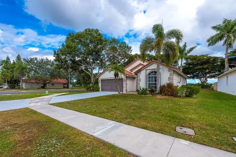 1975 Oak Berry Circle Wellington FL 33414