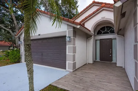 1975 Oak Berry Circle Wellington FL 33414