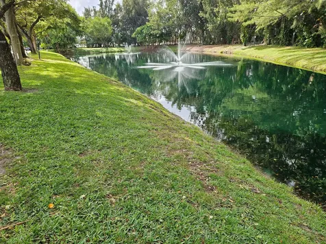 2551 W Golf Boulevard Pompano Beach FL 33064