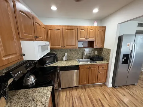 335 Tuscany F Delray Beach FL 33446