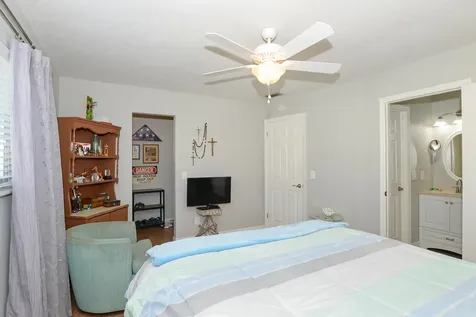 2123 Se Wayne Road Stuart FL 34994