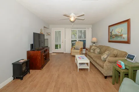 2123 Se Wayne Road Stuart FL 34994