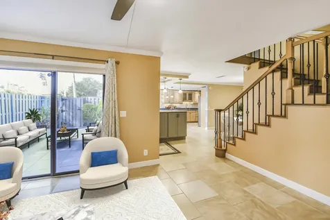 102 Woodland Road Palm Springs FL 33461