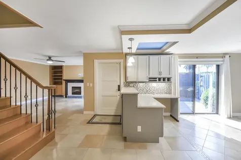 102 Woodland Road Palm Springs FL 33461
