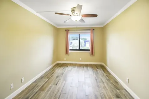 102 Woodland Road Palm Springs FL 33461