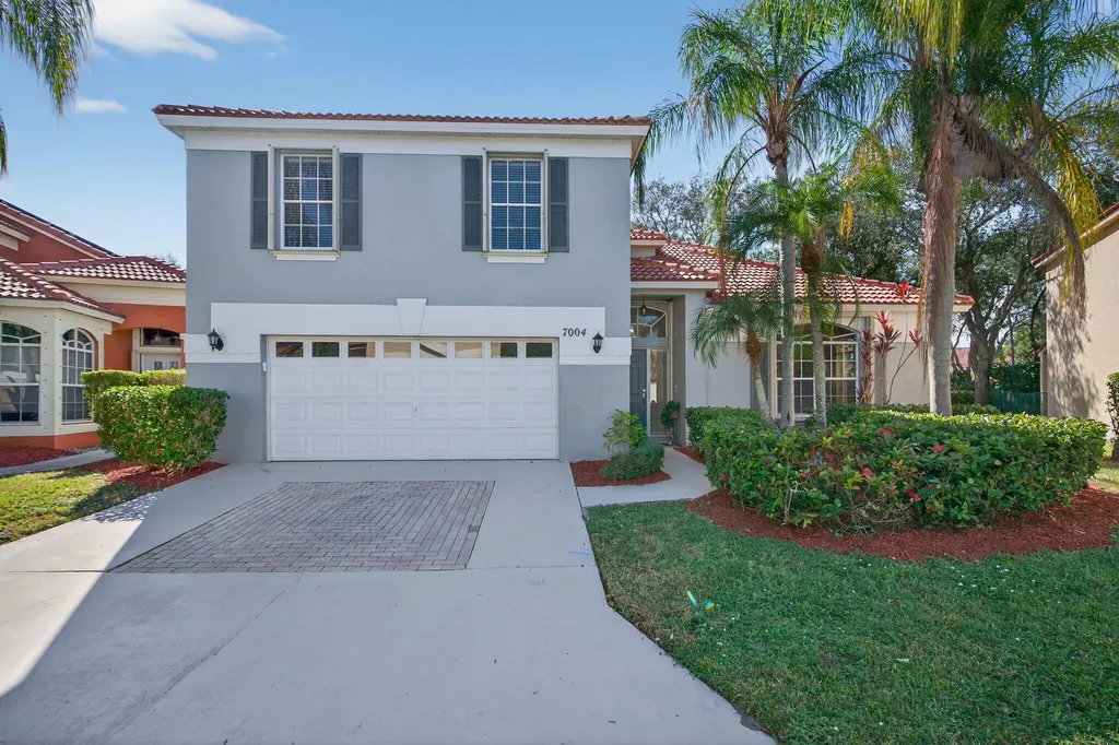 7004 Galleon Cove Circle Riviera Beach FL 33418