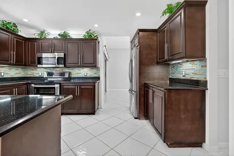 7004 Galleon Cove Circle Riviera Beach FL 33418