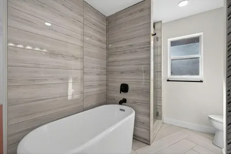 7004 Galleon Cove Circle Riviera Beach FL 33418