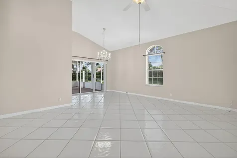 7004 Galleon Cove Circle Riviera Beach FL 33418