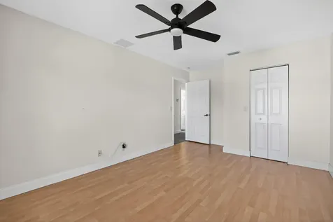 7004 Galleon Cove Circle Riviera Beach FL 33418