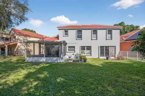 7004 Galleon Cove Circle Riviera Beach FL 33418